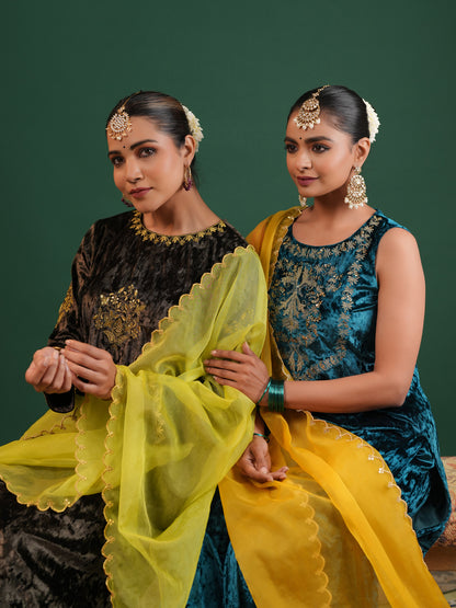 Women's Grey Embroiderd Velvet Kurta Set with Dupatta