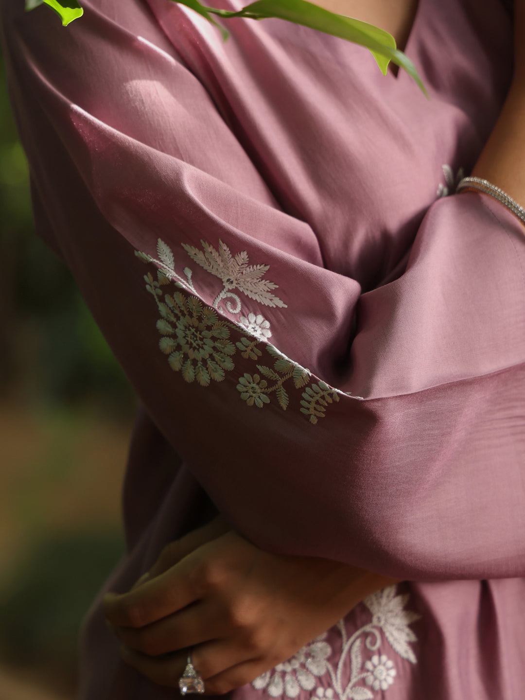 Women's Lilac Embroidered Kurta Set with Dupatta