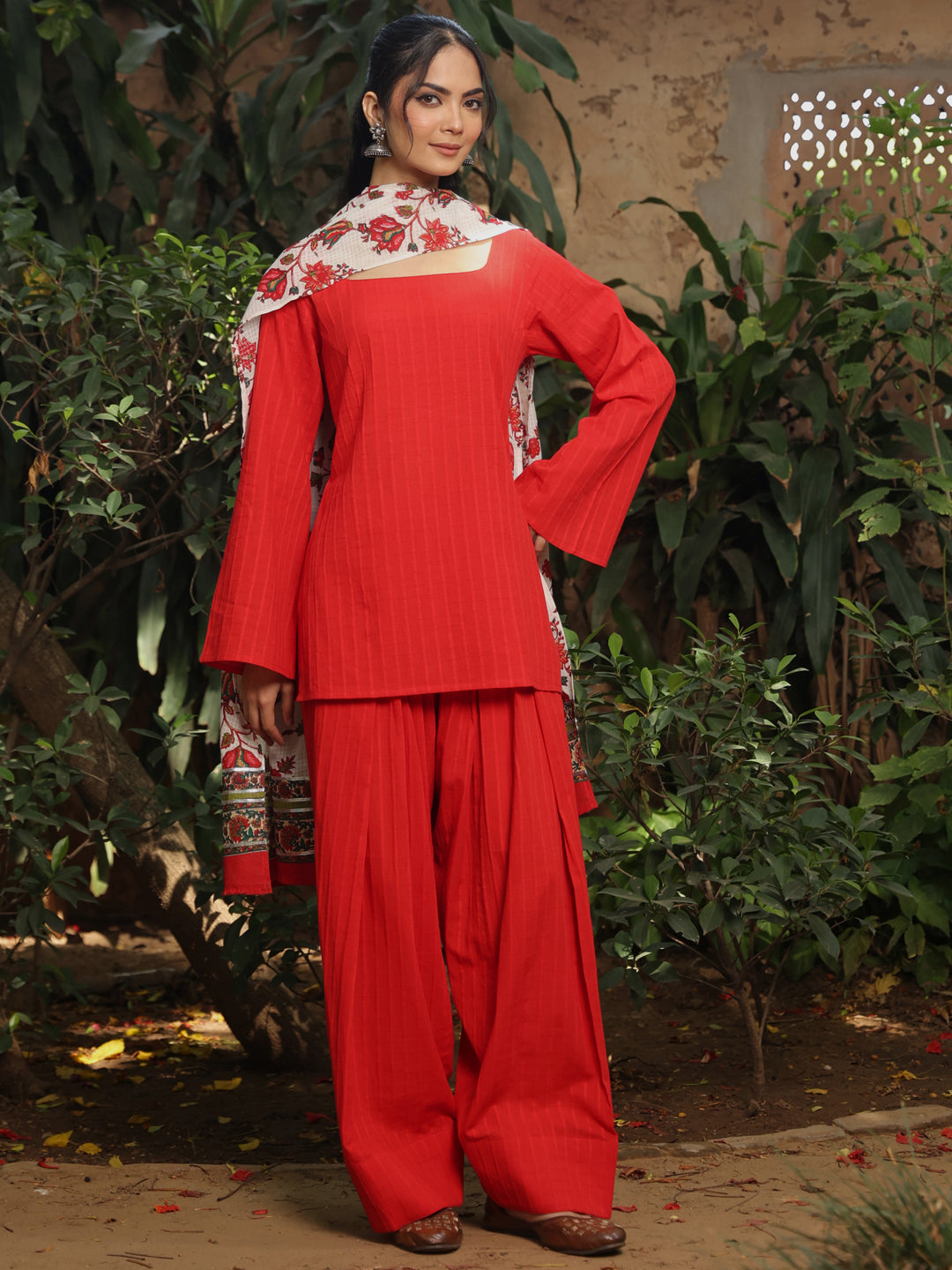 Women's Red Farshi Set with Kota Doriya Dupatta