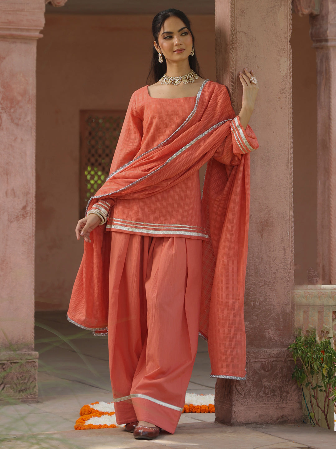 Women's Peach Woven Cotton Farshi Set With Dupatta