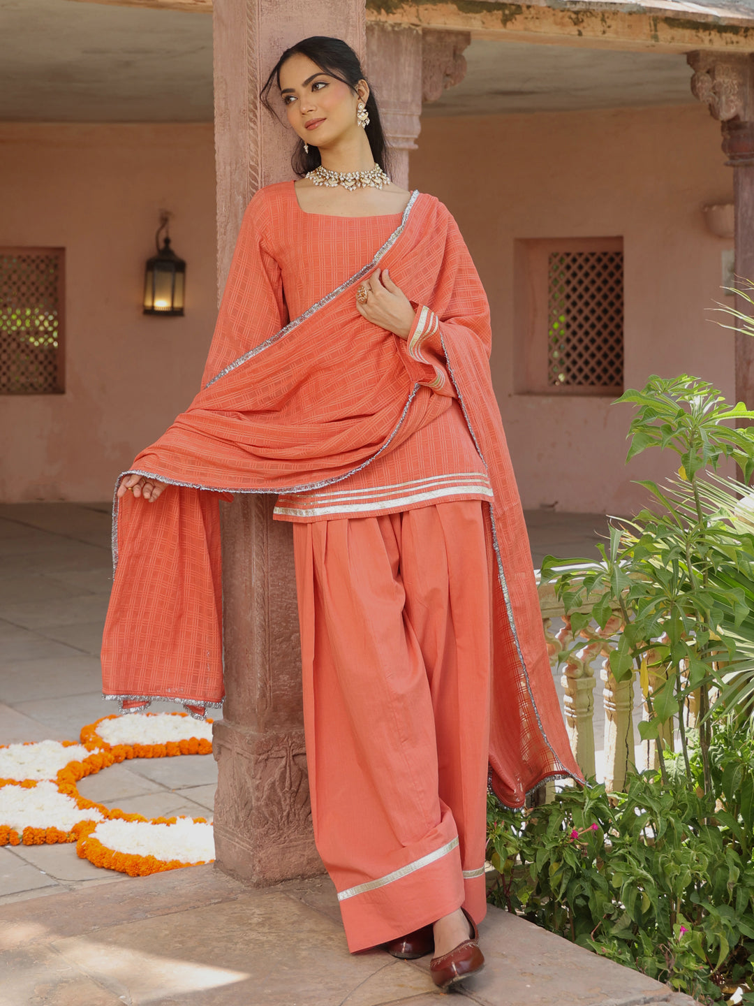 Women's Peach Woven Cotton Farshi Set With Dupatta