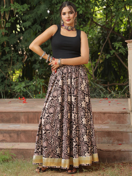 Women's Printed Flared Black Skirt