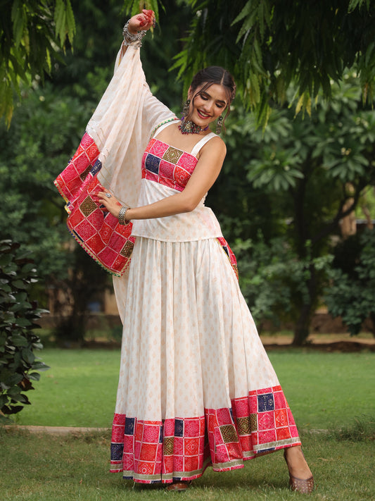 Women's White Cotton Sleeveless Skirt Set with Dupatta