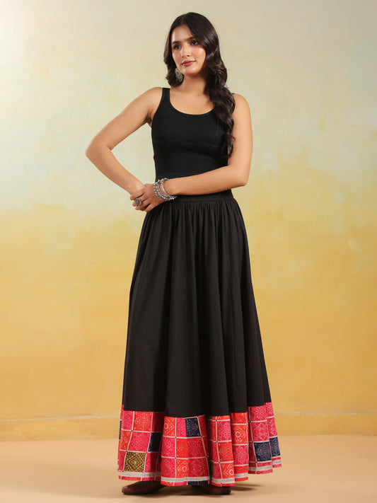 Women's Dual Coloured Printed Long Skirt in Black