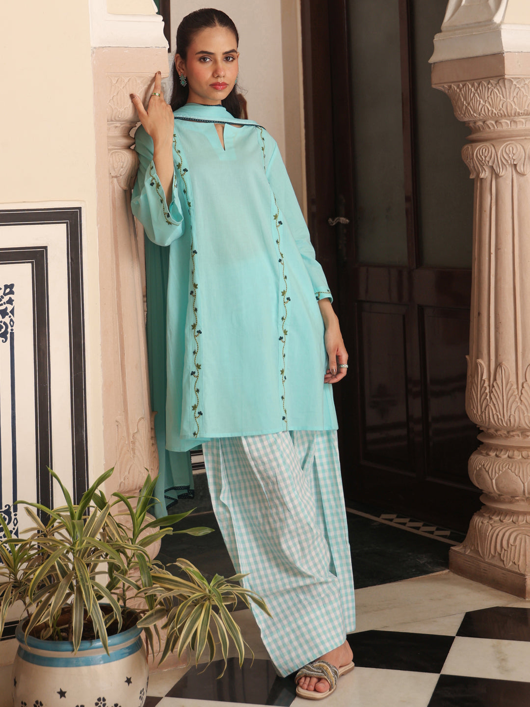 Women’s Solid Embroidered Kurta and Checkered Farshi Salwar with Dupatta