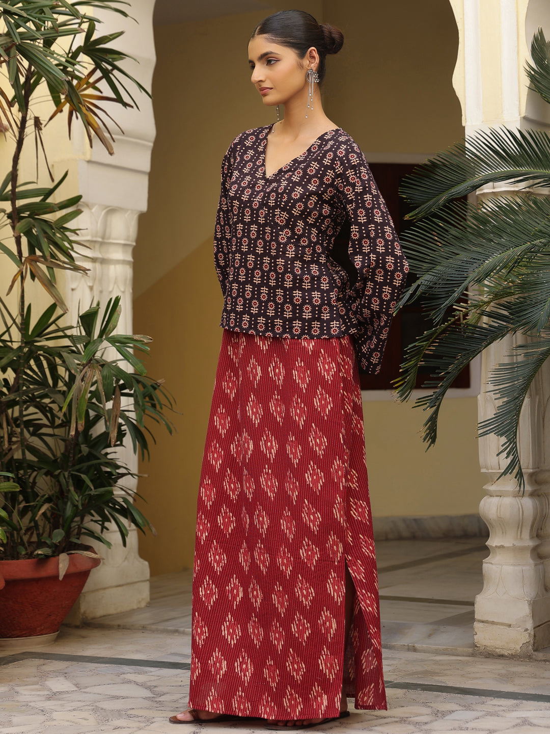 Women's Straight Skirt With Flared Sleeves Top