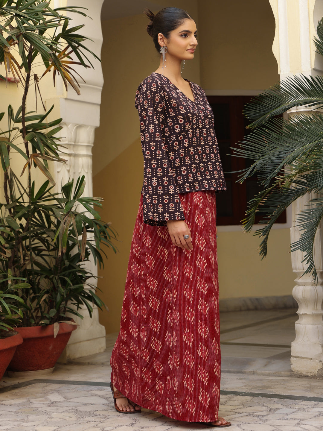 Women's Straight Skirt With Flared Sleeves Top