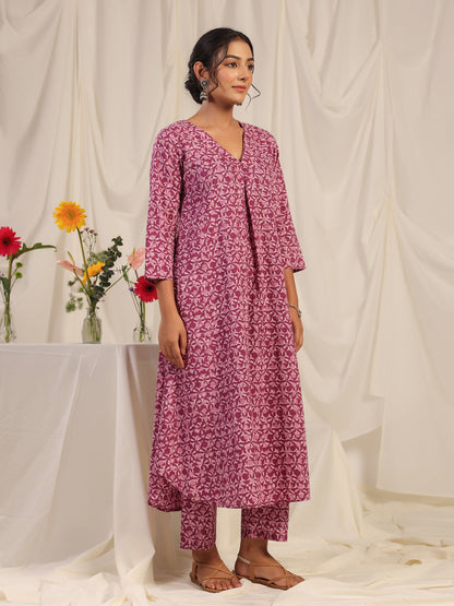 Women's Purple Printed Cotton Kurta With Trouser