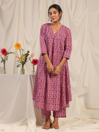Women's Purple Printed Cotton Kurta With Trouser