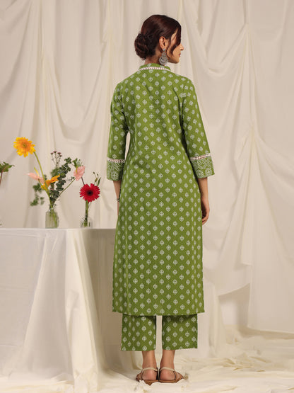 Women's Green Printed Straight Kurta with trouser