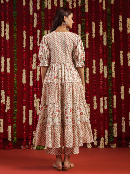 Women's Cotton Tiered Kurta with Straight Trousers