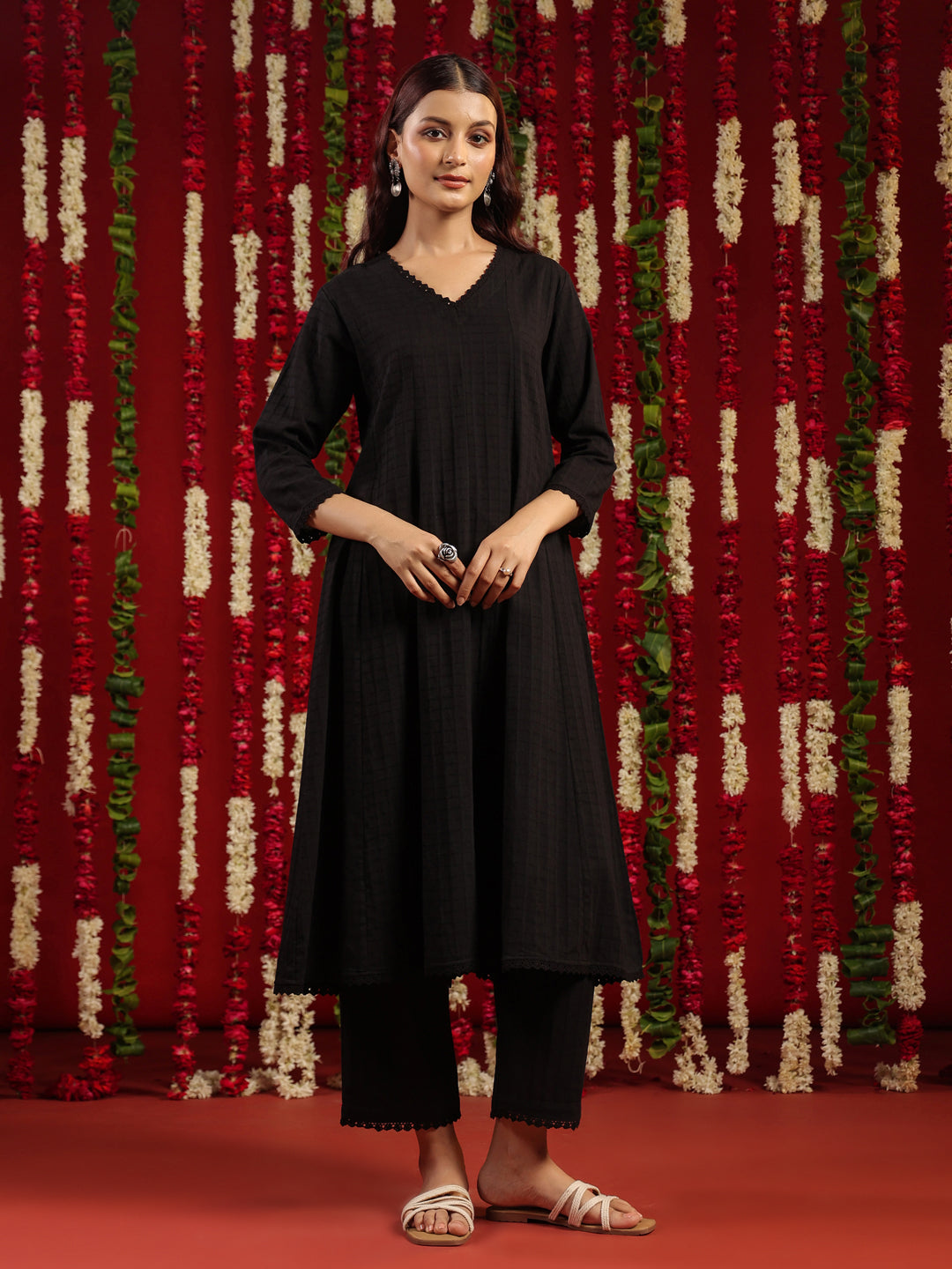 Women's Black Cotton Kurta Set with Printed Chanderi Dupatta