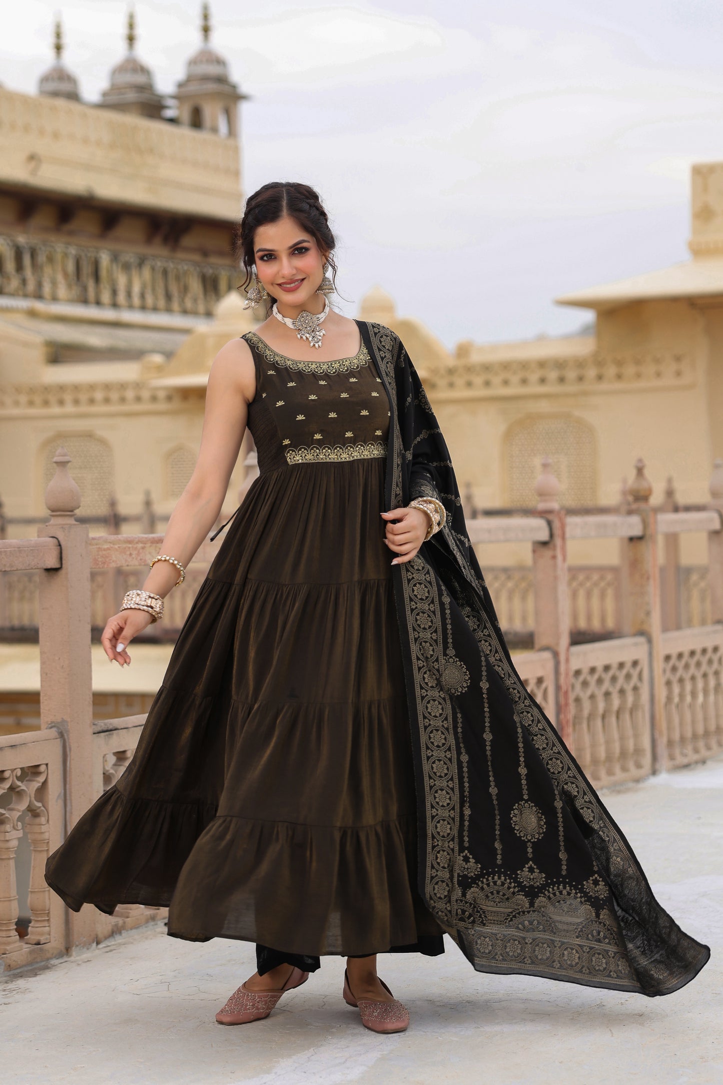 Women's Black Sleeveless Tiered Anarkali set