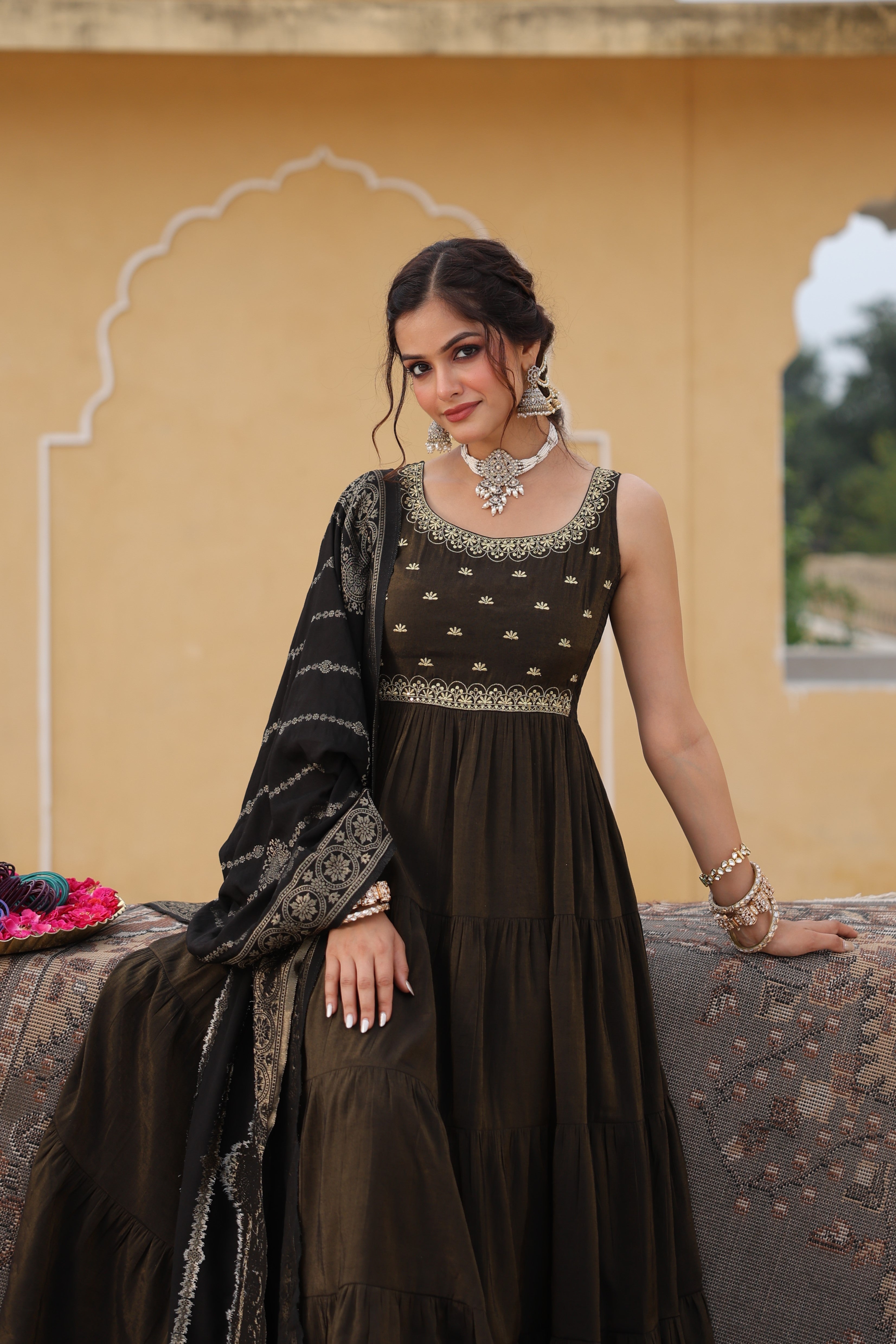 Women's Black Sleeveless Tiered Anarkali set