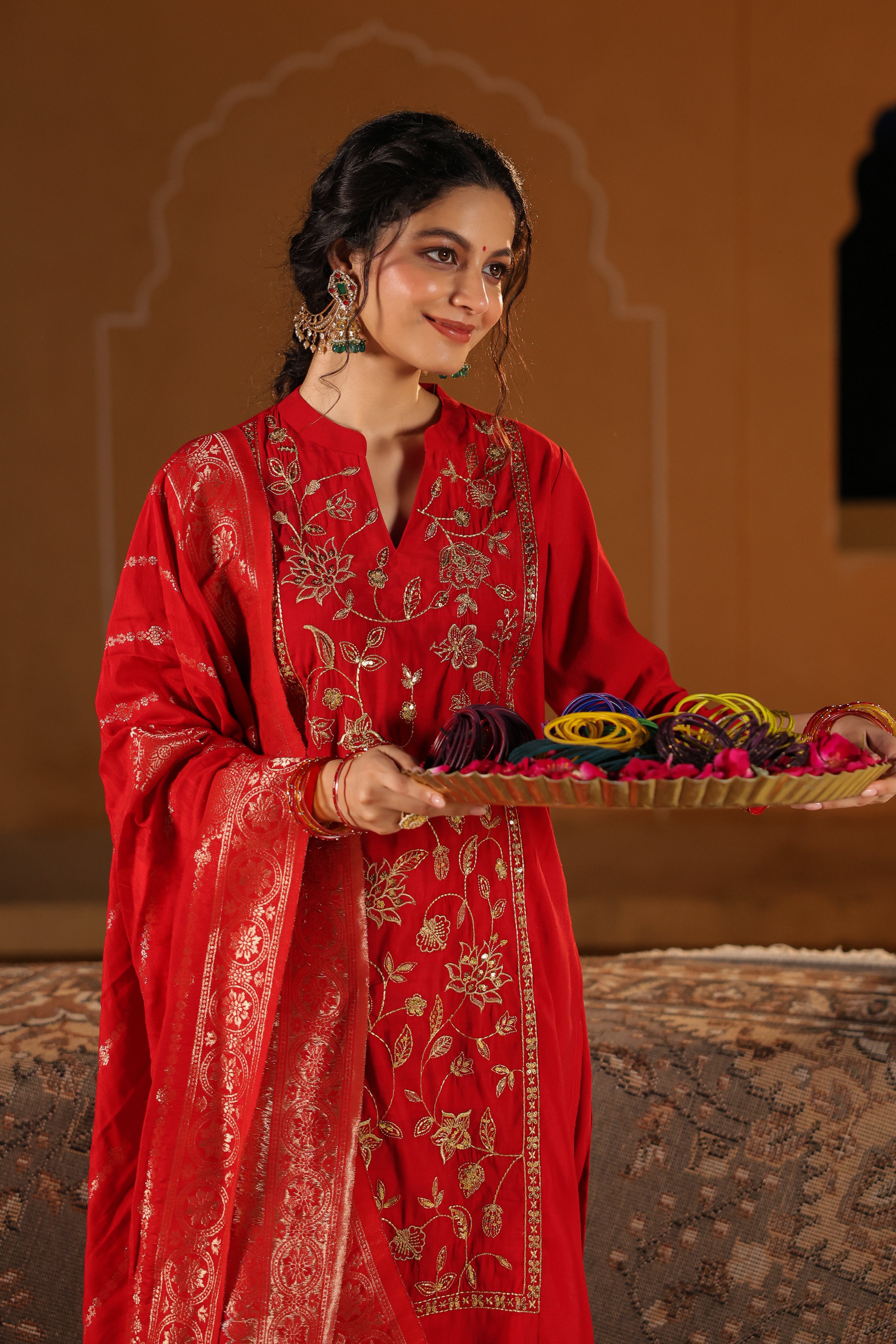 Women's Silk Embroidred Kurta Set