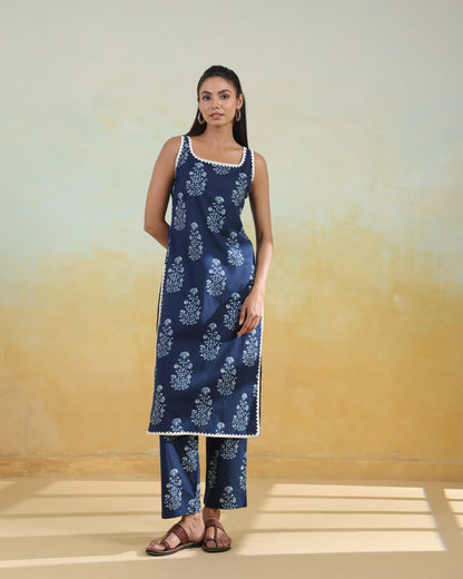Women's Sleeveless Cotton Kurta Set