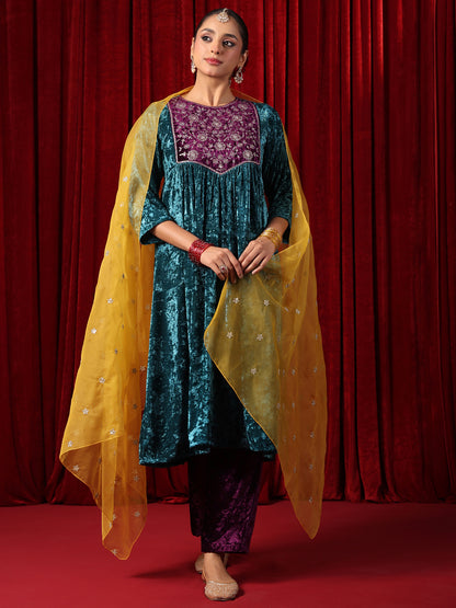 Women's Embroidered Patchwork Velvet Kurta Set