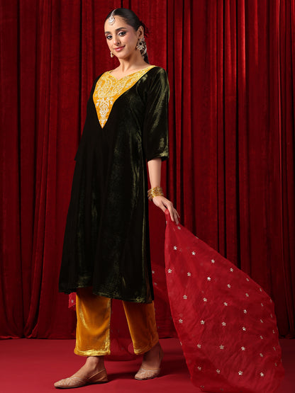 Women's Embroidered Patchwork Velvet Kurta Set