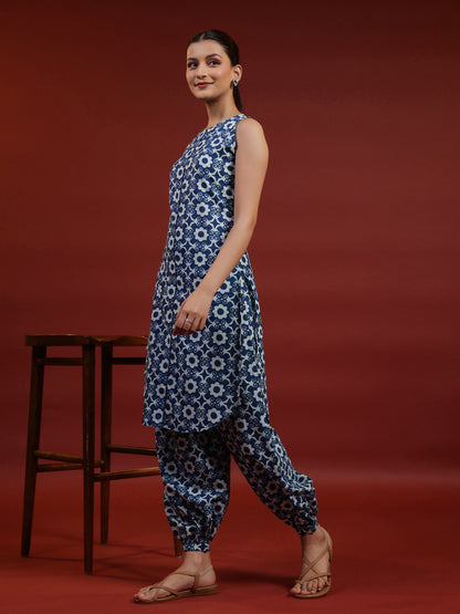 Women's Straight Kurta With Dhoti Pants
