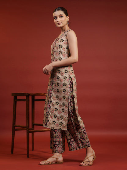 Women's Straight Kurta With Trousers