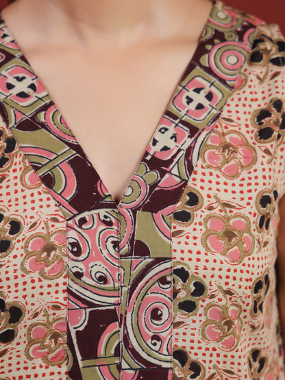 Women's Straight Kurta With Trousers