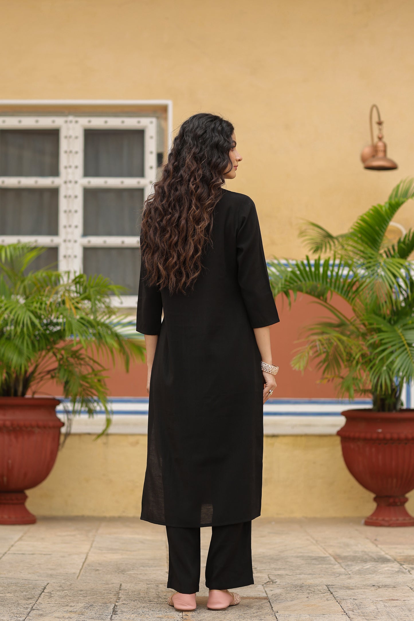 Women's Black Embroidered Kurta Set