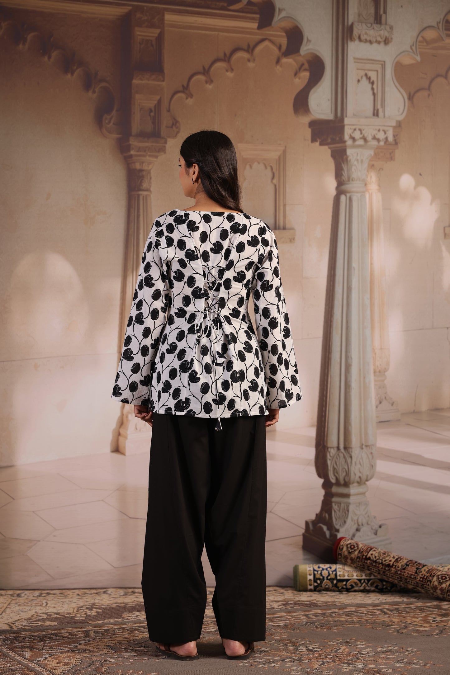 Women's Black and White Printed Farshi Kurta Set