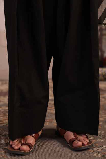 Women's Black and White Printed Farshi Kurta Set