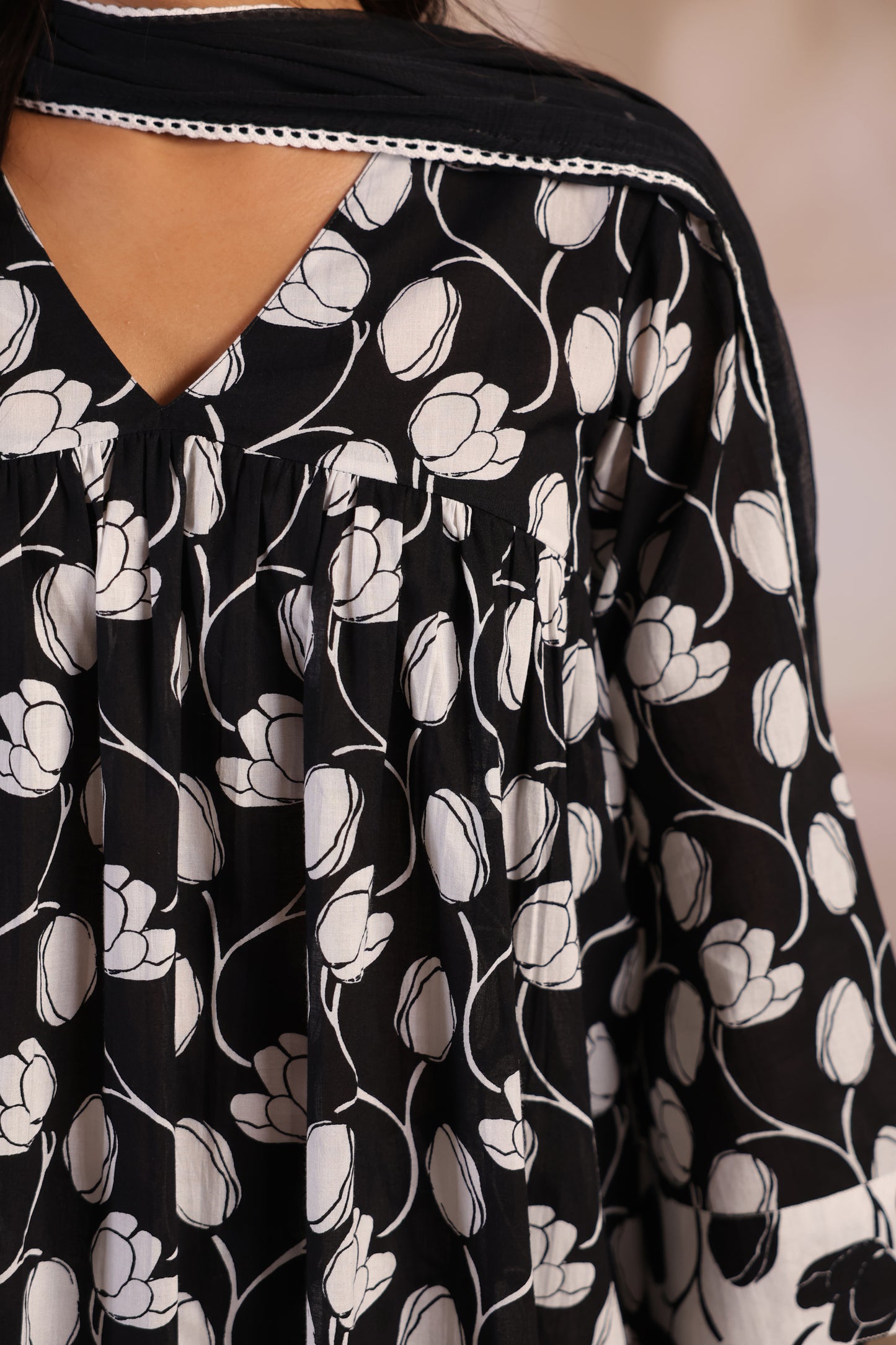 Women’s Black and White Dhoti Set with Dupatta