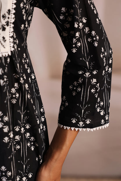 Women's Cotton Black and White Farshi Kurta Set